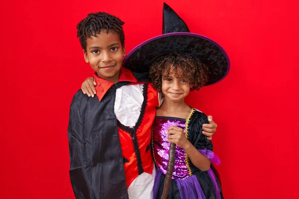 Adorabile Ragazzo Africano Americano Ragazza Indossando Costume Halloween Che Abbracciano — Foto Stock