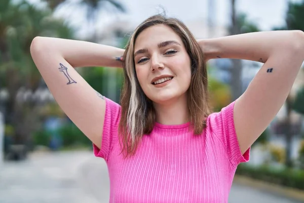 Young Woman Smiling Confident Relaxed Hands Head Street — Foto Stock