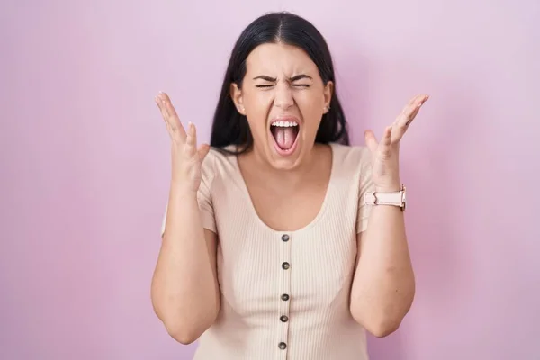 Young Hispanic Woman Standing Pink Background Celebrating Mad Crazy Success — Photo