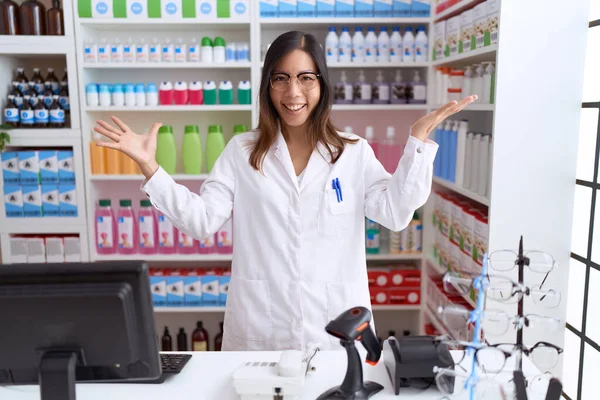 Middle Age Chinese Woman Working Pharmacy Drugstore Celebrating Victory Happy — Stock Photo, Image