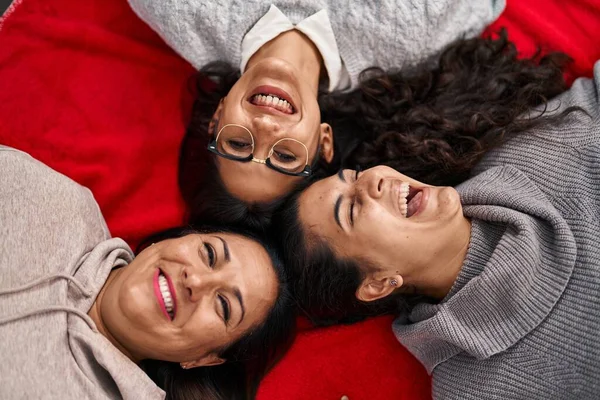 Three Woman Smiling Confident Lying Blanket Home — Stockfoto