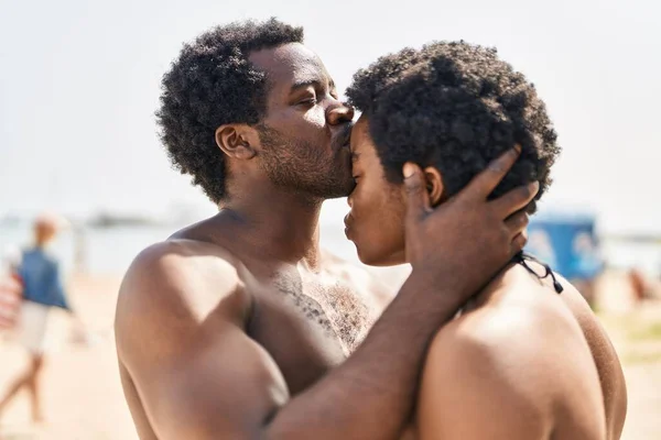 African American Man Woman Couple Wearing Swimsuit Hugging Each Other — Stockfoto