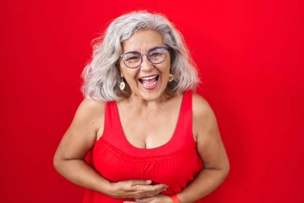 Middle Age Woman Grey Hair Standing Red Background Smiling Laughing — Stock Photo, Image