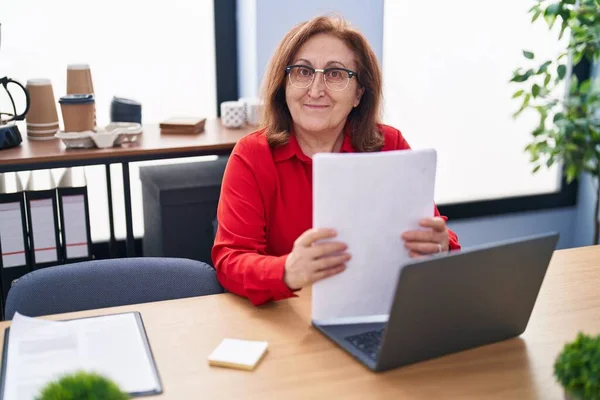Senior Woman Business Worker Using Laptop Holding Document Office — Stock Photo, Image