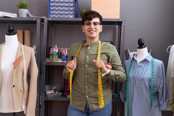 Non Binary Man Tailor Smiling Confident Standing Atelier — 图库照片