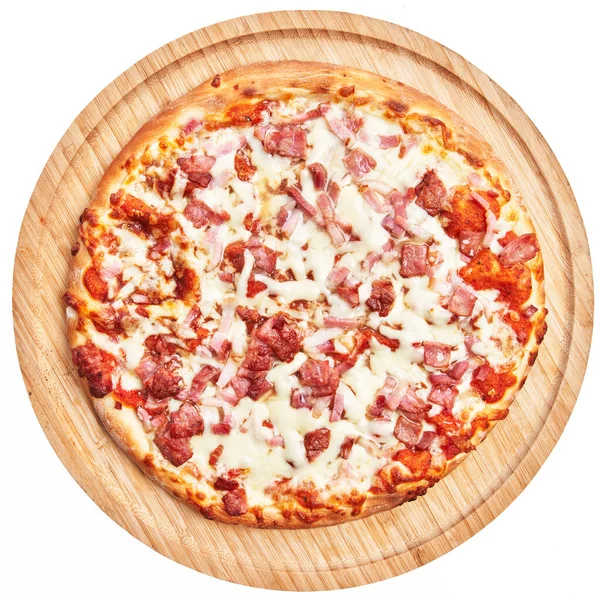 Placa Madeira Pizza Bacon Italiano Sobre Fundo Isolado Branco — Fotografia de Stock