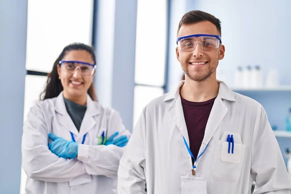 Man Woman Wearing Scientist Uniform Standing Arms Crossed Gesture Laboratory — Stock Photo, Image