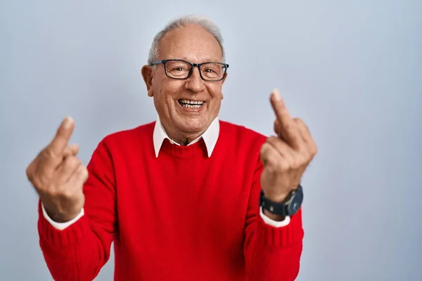 Senior Man Grey Hair Standing Isolated Background Showing Middle Finger — Zdjęcie stockowe