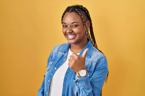 African American Woman Braids Standing Yellow Background Doing Happy Thumbs — Stock Photo, Image