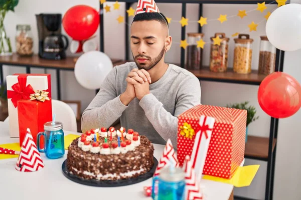 African American Man Having Wishing Celebrating Birthday Home — Foto de Stock