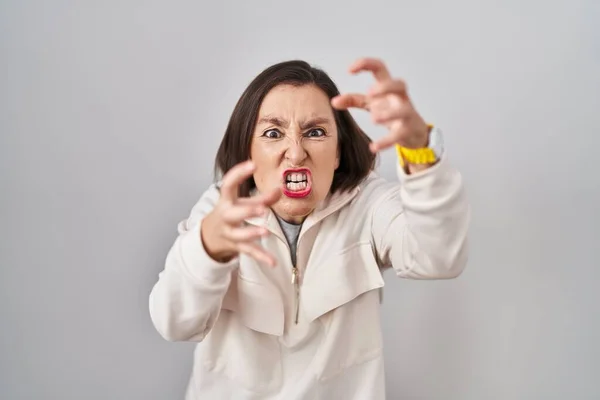 Middle Age Hispanic Woman Standing Isolated Background Shouting Frustrated Rage — Foto de Stock