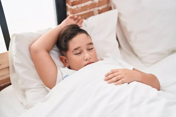 Adorable Hispanic Boy Lying Bed Sleeping Bedroom — Stok fotoğraf
