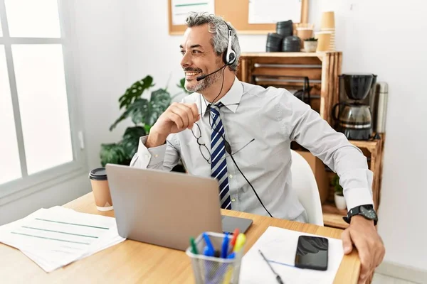 Middle Age Grey Haired Man Call Center Agent Smiling Confident — Stock Photo, Image