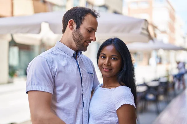 Man Woman Interracial Couple Hugging Each Other Street — 스톡 사진