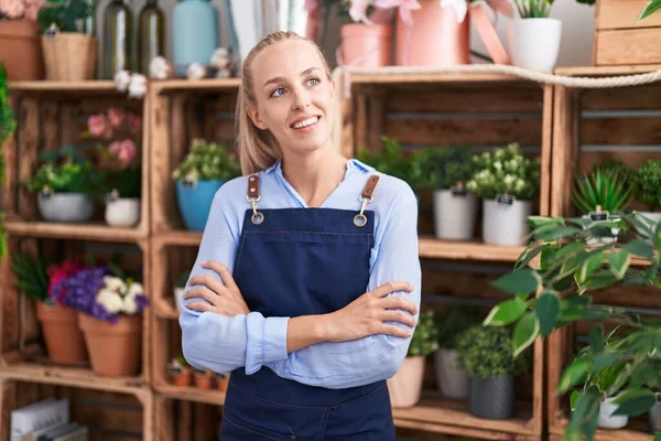Young Blonde Woman Florist Smiling Confident Standing Arms Crossed Gesture — Stock Photo, Image