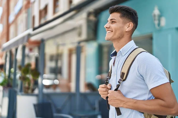 Young Hispanic Man Student Smiling Confident Standing Street — ストック写真