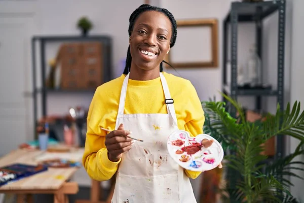 African American Woman Artist Smiling Confident Holding Paintbrush Palette Art — Stockfoto