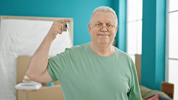 Middle Age Grey Haired Man Smiling Confident Holding Keys New — ストック写真