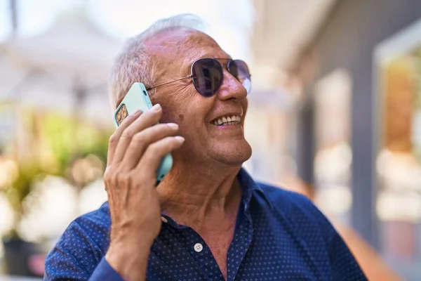 Senior Grey Haired Man Smiling Confident Talking Smartphone Street — Foto Stock