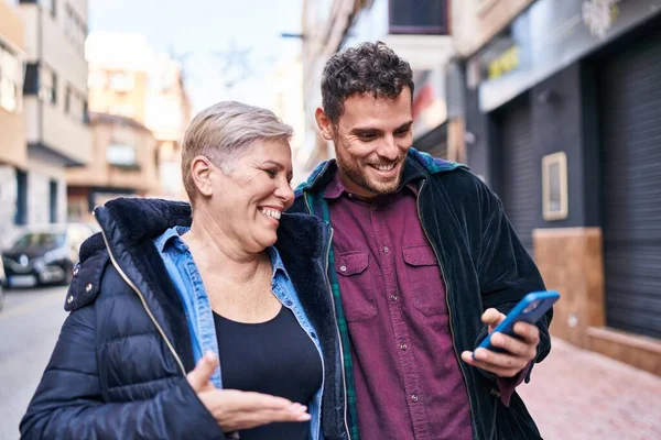 Mother Son Smiling Confident Using Smartphone Street — Fotografia de Stock