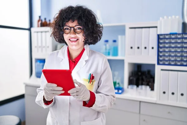 Young Beautiful Hispanic Woman Scientist Smiling Confident Using Touchpad Laboratory — Stock Photo, Image