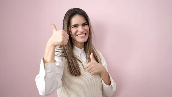 Young Beautiful Hispanic Woman Smiling Thumbs Isolated Pink Background — Stock Photo, Image