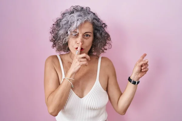 Middle Age Woman Grey Hair Standing Pink Background Asking Quiet — Stock Photo, Image