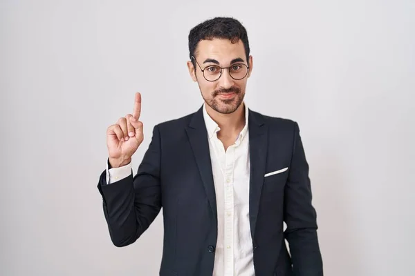 Handsome Business Hispanic Man Standing White Background Showing Pointing Finger — Stock Photo, Image