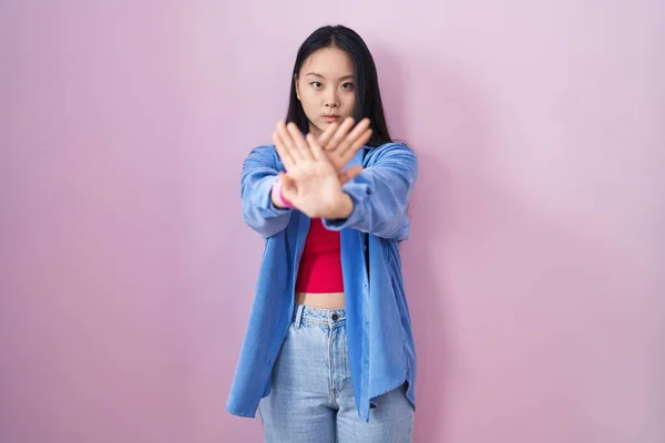 Young Asian Woman Standing Pink Background Rejection Expression Crossing Arms — Stock Photo, Image