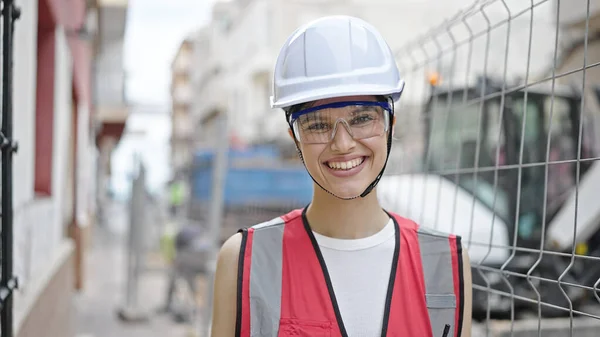 Young Beautiful Hispanic Woman Builder Smiling Confident Standing Street — Stock Photo, Image