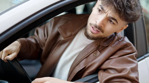 Young Arab Man Driving Car Arguing Street — Stock Photo, Image