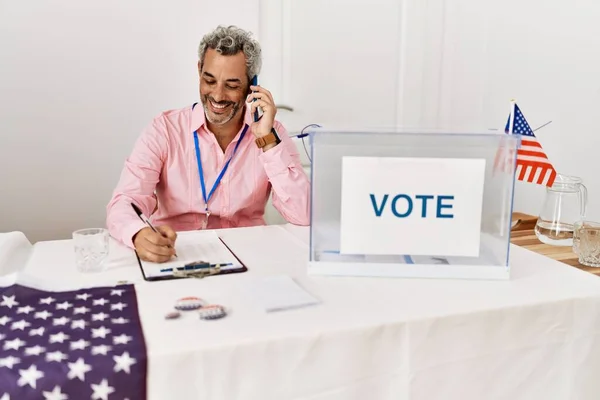 Middle Age Grey Haired Man Electoral Table President Writing Clipboard — Stock Photo, Image