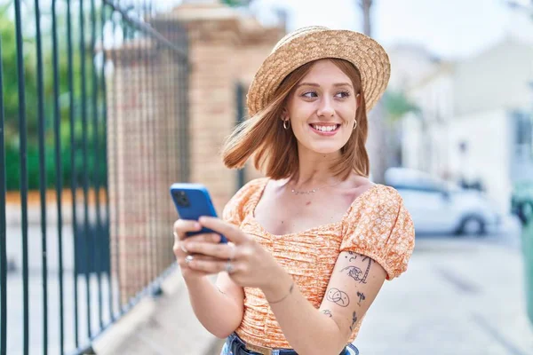 Young Redhead Woman Tourist Wearing Summer Hat Using Smartphone Street — Stockfoto