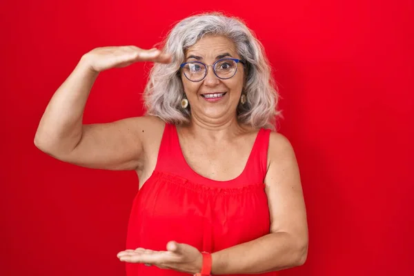 Middle Age Woman Grey Hair Standing Red Background Gesturing Hands — Stock Photo, Image