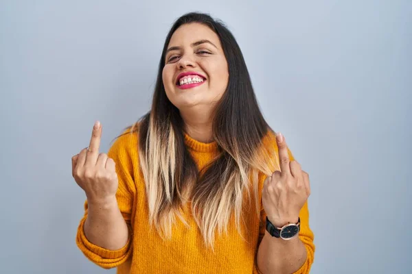 Young Hispanic Woman Standing Isolated Background Showing Middle Finger Doing — стоковое фото
