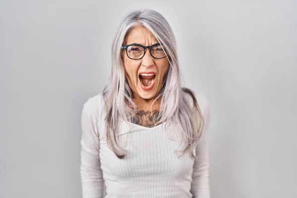 Middle Age Woman Grey Hair Standing White Background Angry Mad — Stock Photo, Image
