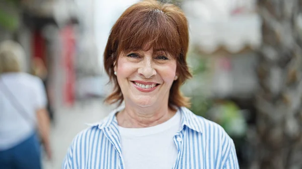 Middle Age Woman Smiling Confident Standing Street — Stock Photo, Image