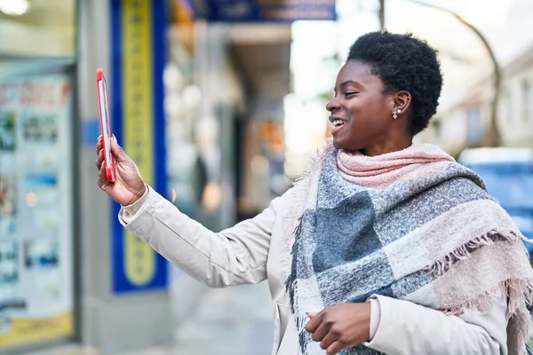 African American Woman Smiling Confident Having Video Call Street — Stockfoto