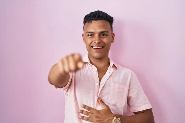 Young Hispanic Man Standing Pink Background Laughing You Pointing Finger — Stok fotoğraf