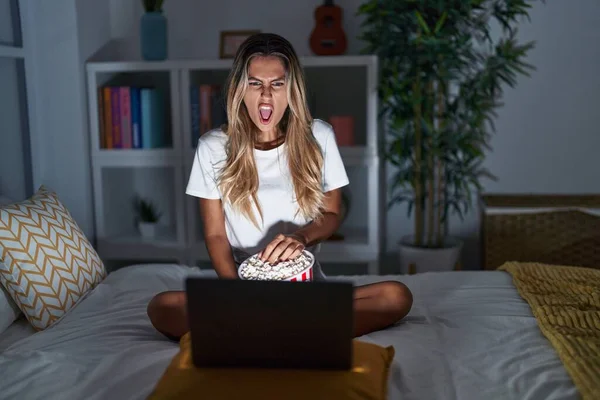 Young Blonde Woman Sitting Bed Home Watching Movie Laptop Angry — Stock Photo, Image