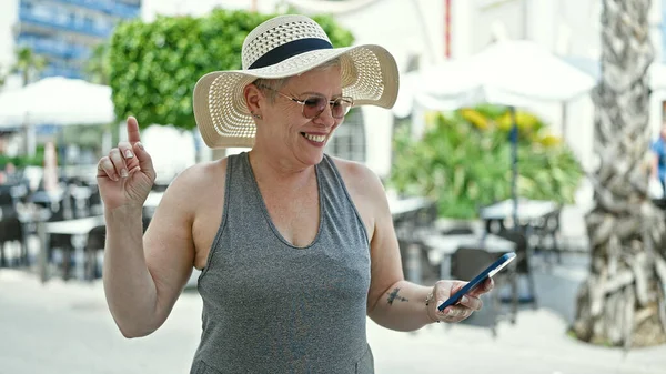 Middle Age Grey Haired Woman Tourist Dancing Listening Music Smartphone — Stock Photo, Image