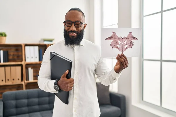 African American Man Working Rorschach Test Psychology Clinic Winking Looking — Stock fotografie