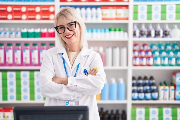 Young Caucasian Woman Working Pharmacy Drugstore Happy Face Smiling Crossed — Fotografia de Stock