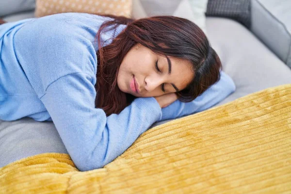 Young Hispanic Woman Lying Sofa Sleeping Home — ストック写真