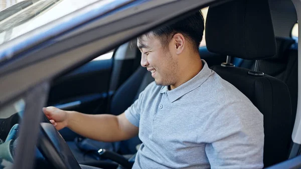 Smiling Confident Driving Car Street — Stock Photo, Image