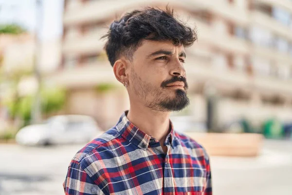 Young Hispanic Man Looking Side Relaxed Expression Street — Stockfoto