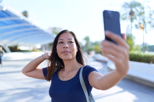 Young Asian Woman Smiling Confident Making Selfie Smartphone Park — Stock Photo, Image