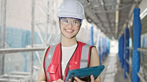 Young Beautiful Hispanic Woman Builder Smiling Confident Using Touchpad Street — Stock Photo, Image
