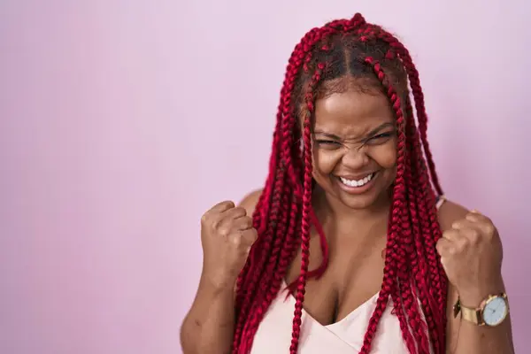 African American Woman Braided Hair Standing Pink Background Very Happy — Stock Photo, Image