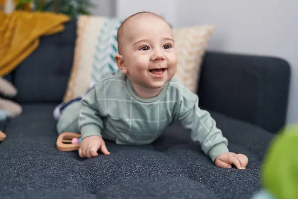 Adorable Caucasian Baby Crawling Sofa Home — Stock Photo, Image